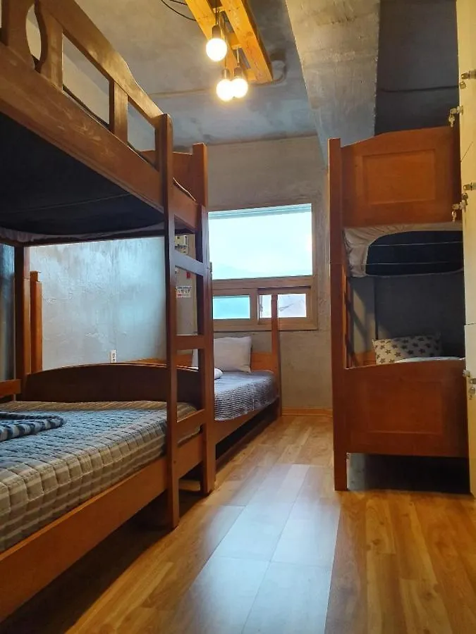 Cinnamon Tree Guest House Busan Hostel