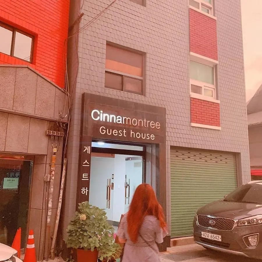 Hostel Cinnamon Tree Guest House Busan