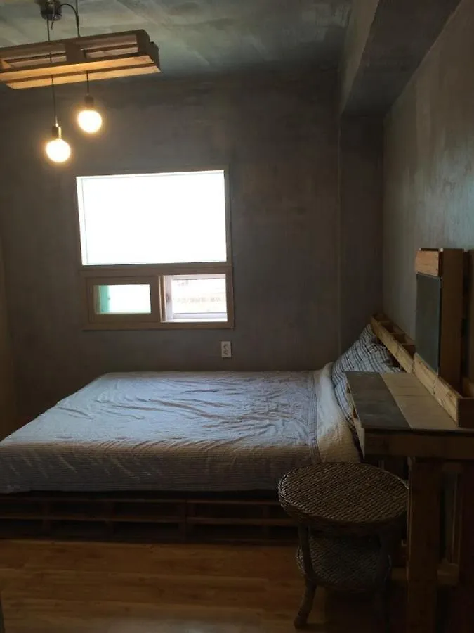 Cinnamon Tree Guest House Busan Hostel