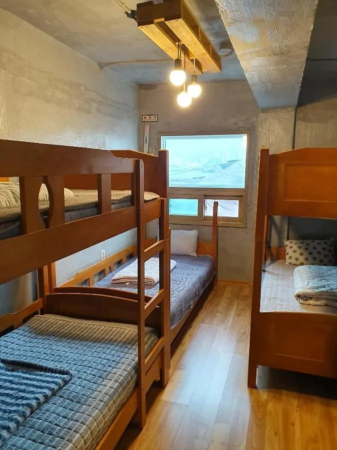 Hostel Cinnamon Tree Guest House Busan